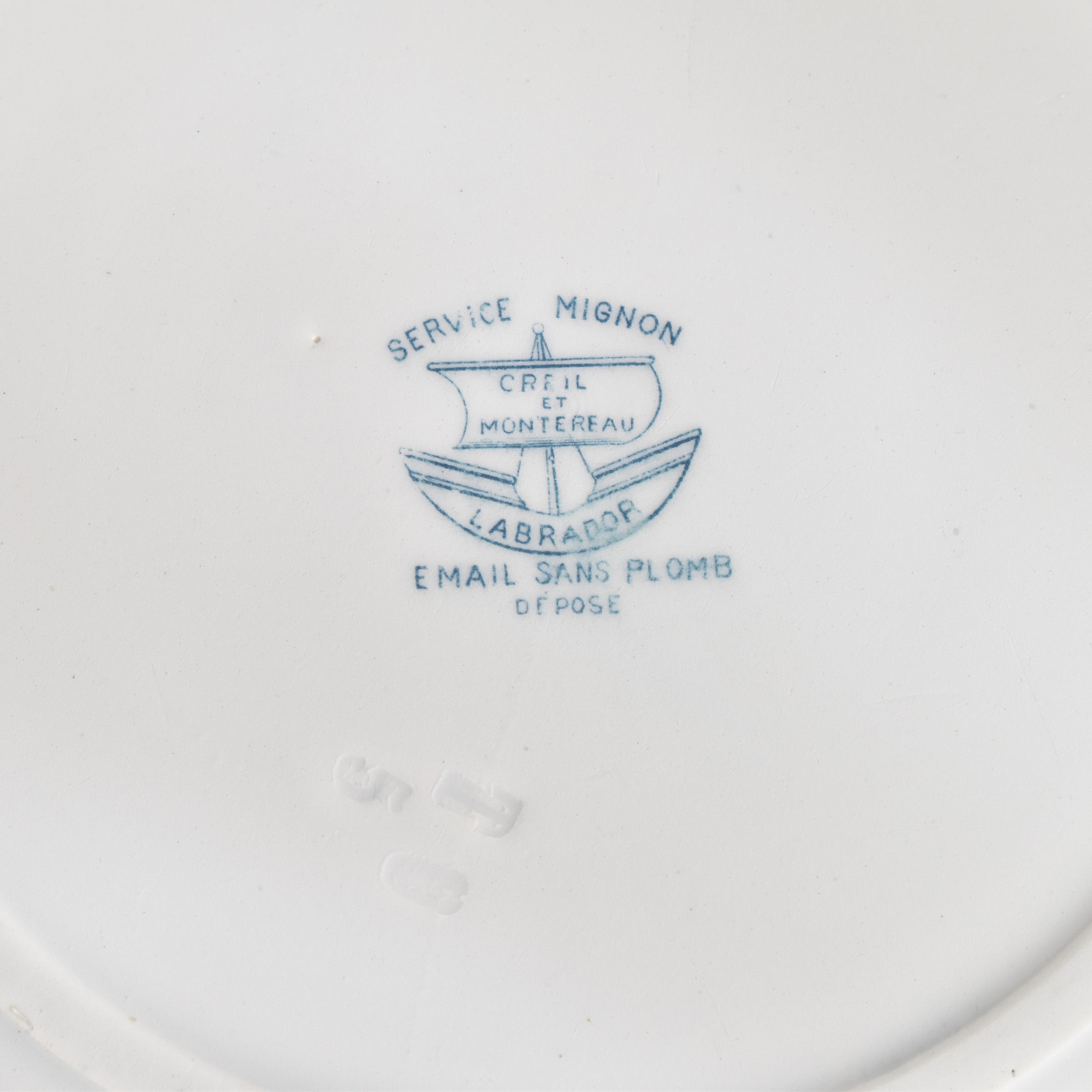 アンティークプレート クレイユモントロー Mignon（ミニョン） — Loane