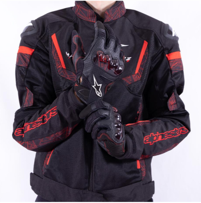 スポーツツーリングをもっと楽しむ MM93×アルパインスターズ新