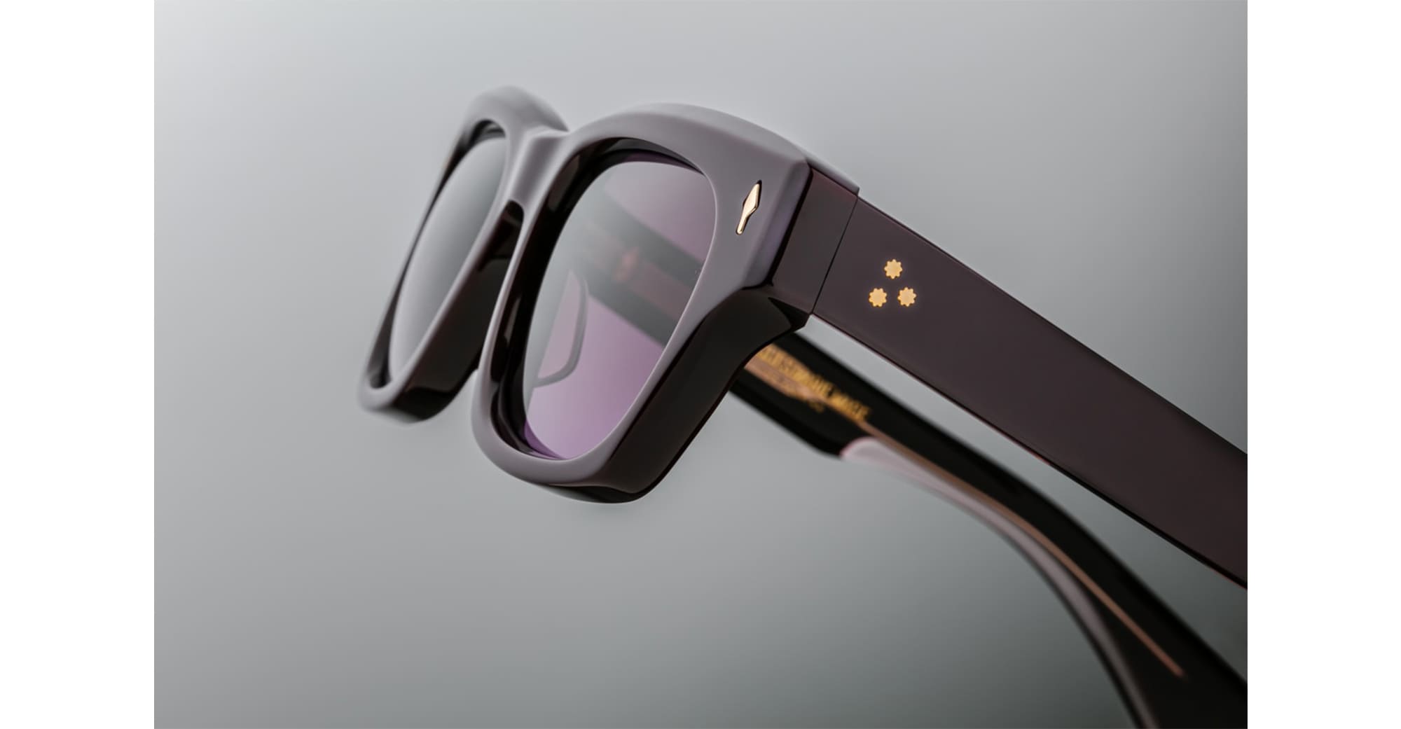 Jacques Marie Mage Dealan 53 - aubergine – Mondello 1962