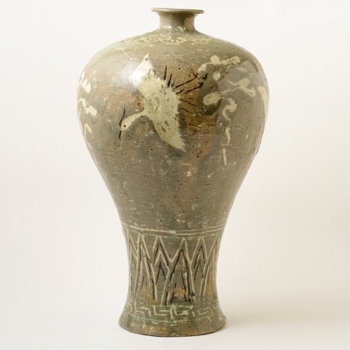 朝鮮 粉青沙器 象嵌鶴紋梅瓶 ｜ みんげい おくむら （日本と世界の民芸）