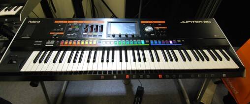 JUPITER-80は弾き手の数だけ進化する」 シンセサイザーの在り方を現代