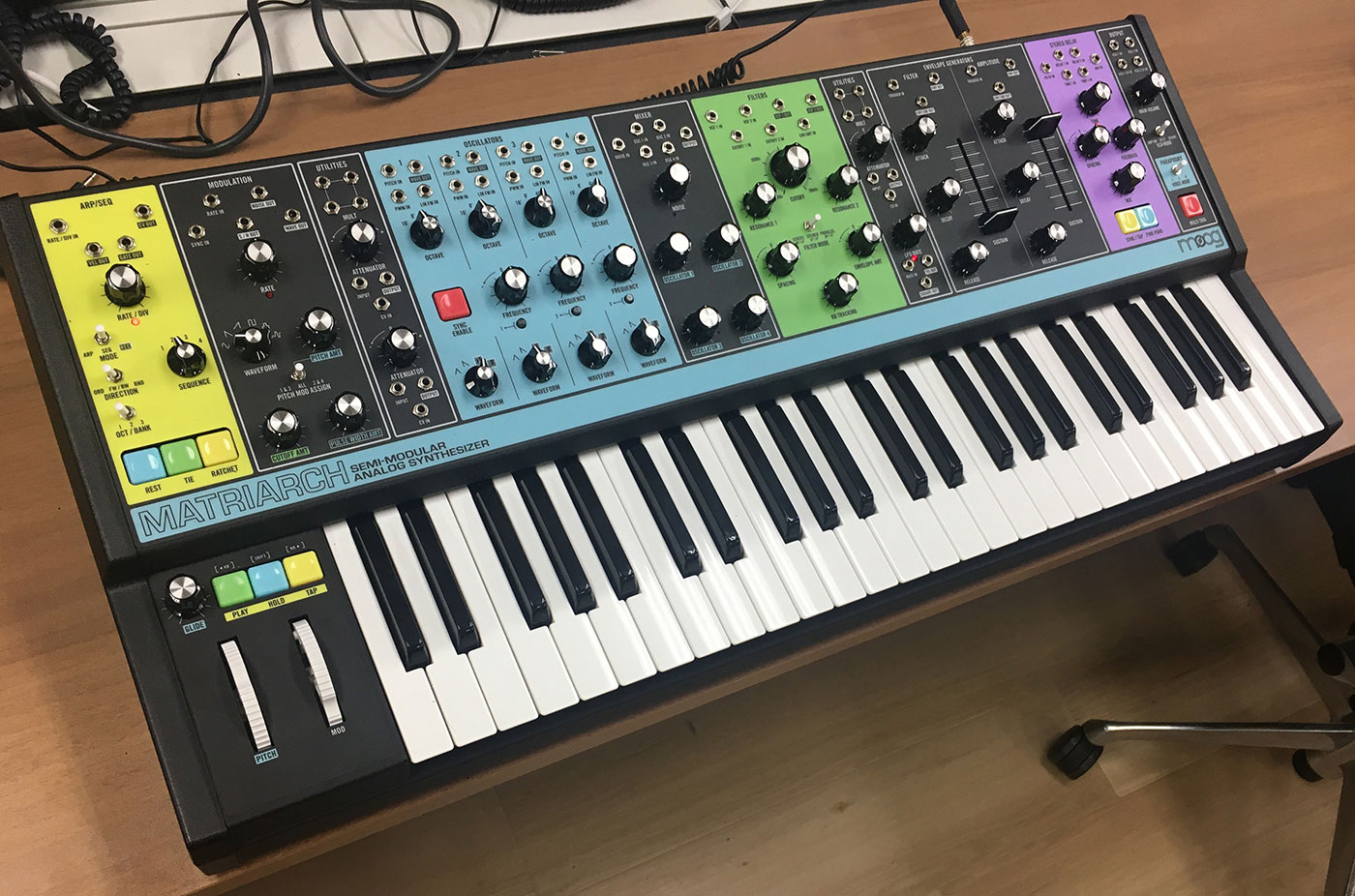 MOOG Matriarch待望の再入荷！その魅力に迫る！ | Rock oN Company