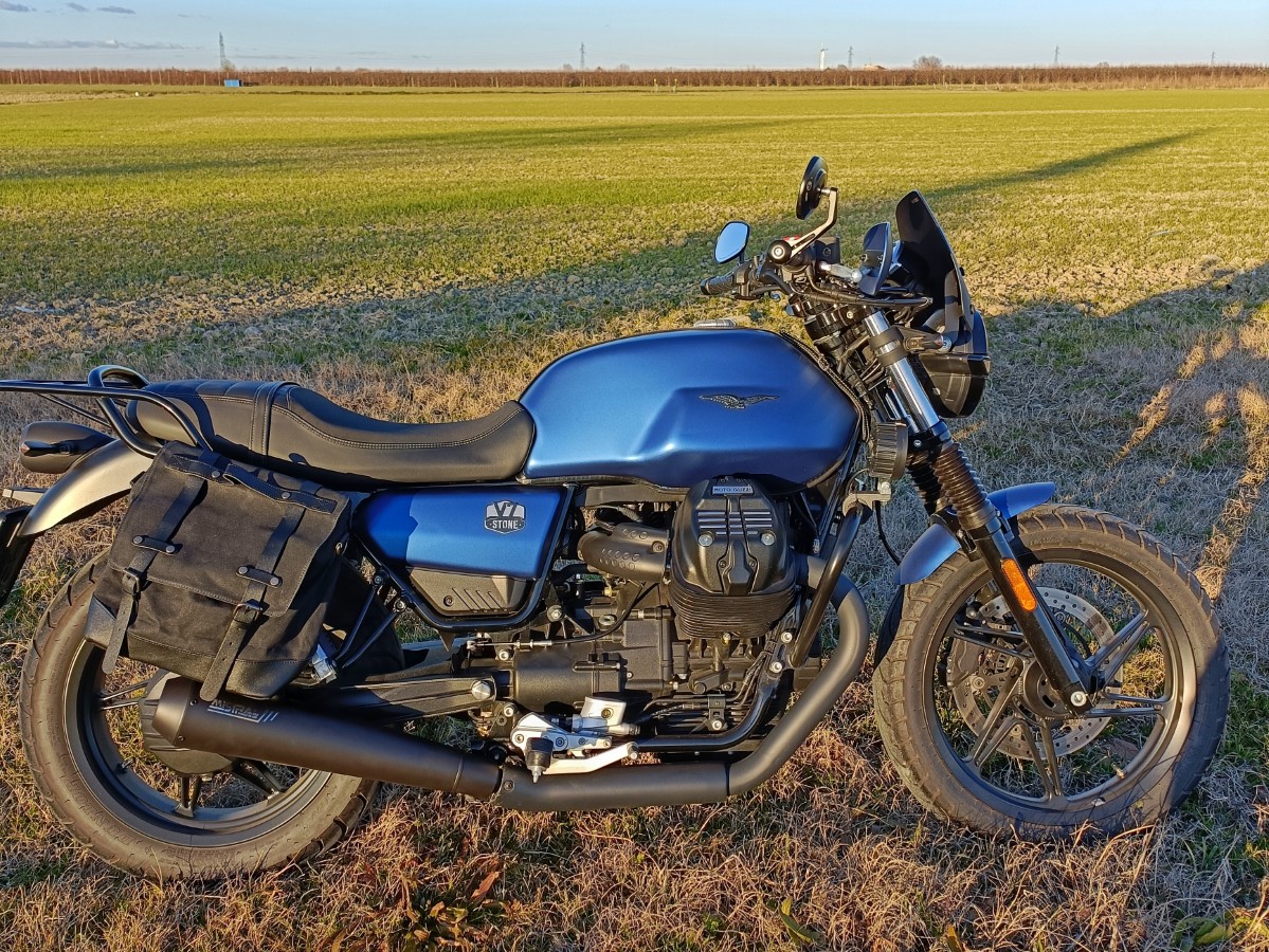 Mistral Short Exhaust - Moto Guzzi V7 850