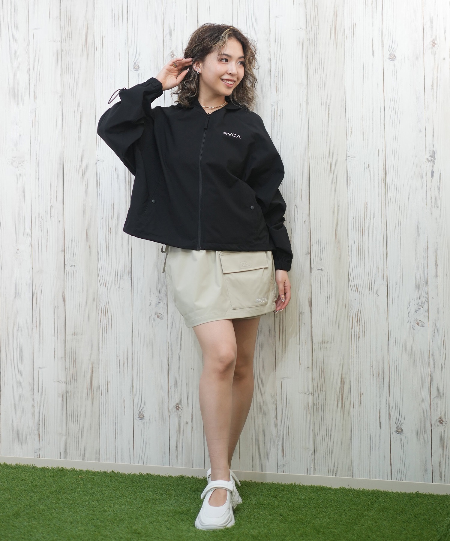 RVCA ルーカ ラッシュガード レディース パーカー ジップアップ 水陸