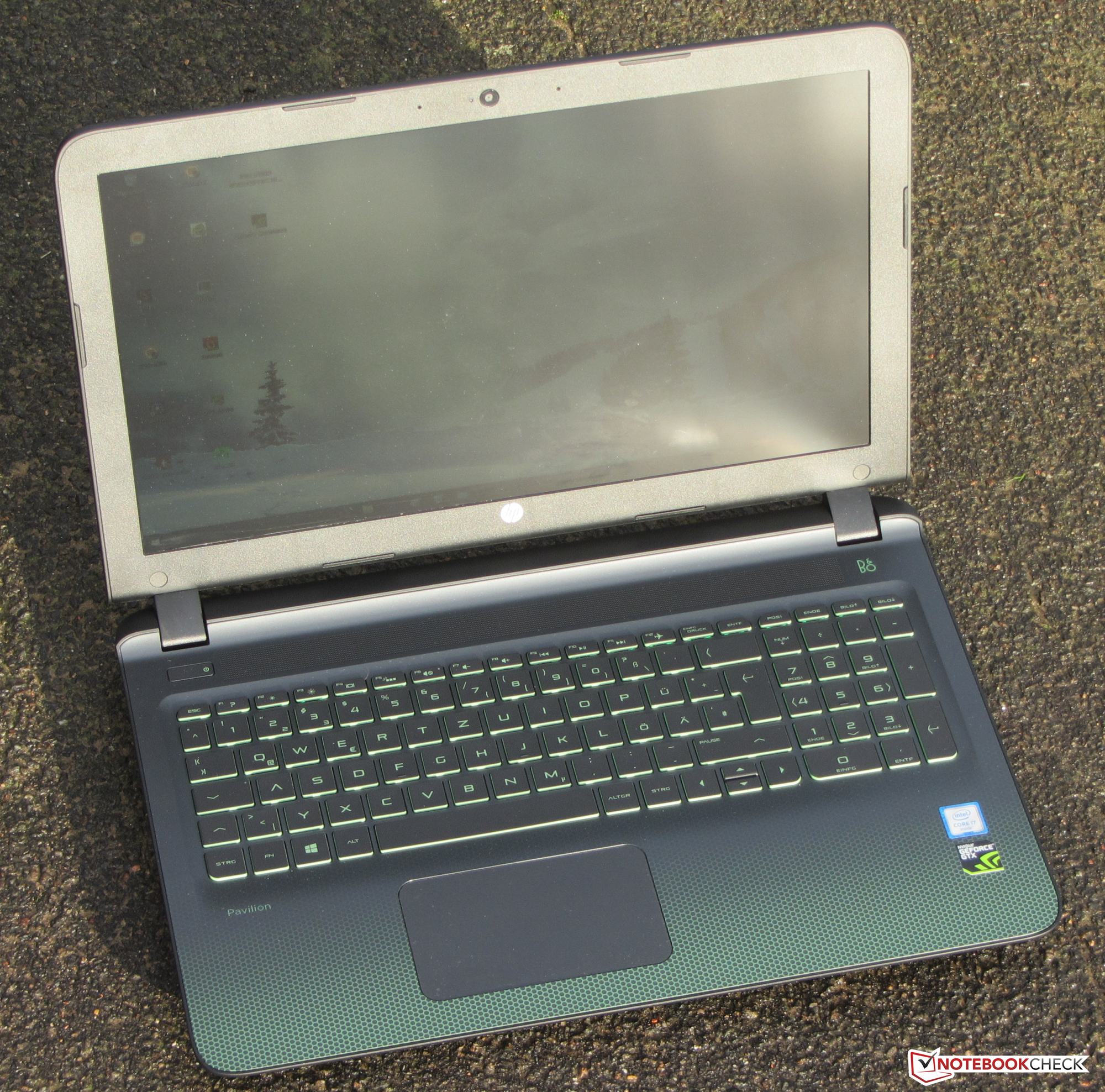 HP Pavilion 15 (i7-6700HQ, GTX 950M) Notebook Review