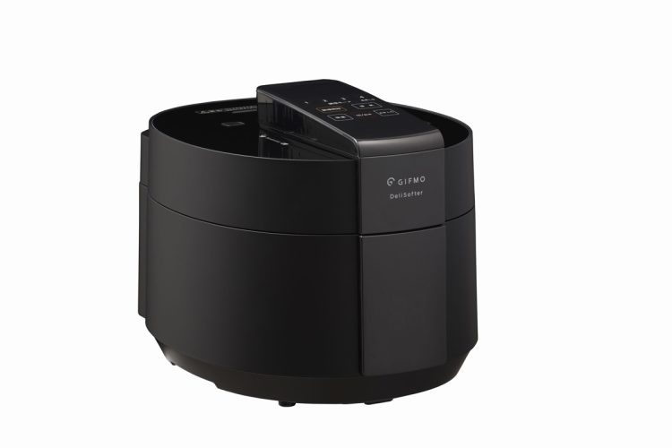 介護食がおいしくなる『デリソフター』見た目そのままで、歯茎で