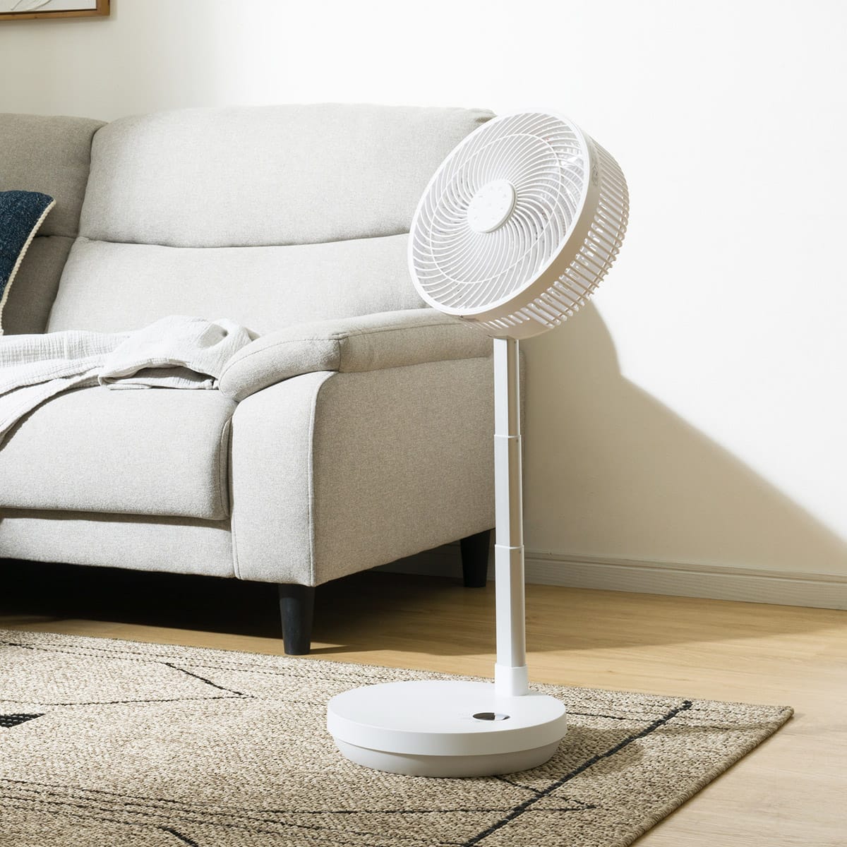 DCタイプ 折りたためるコードレス扇風機 (25cm FD03NG-WH) | ニトリ