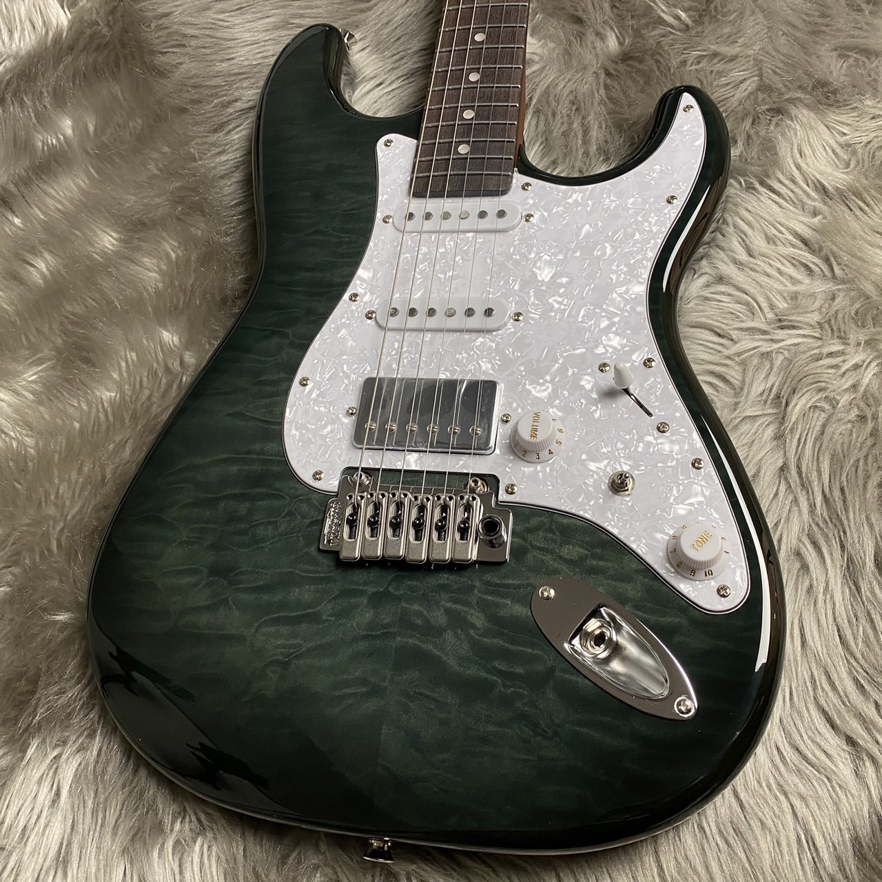 展示在庫紹介 HISTORY エレキギター&エレキベース多数展示！！】｜島村