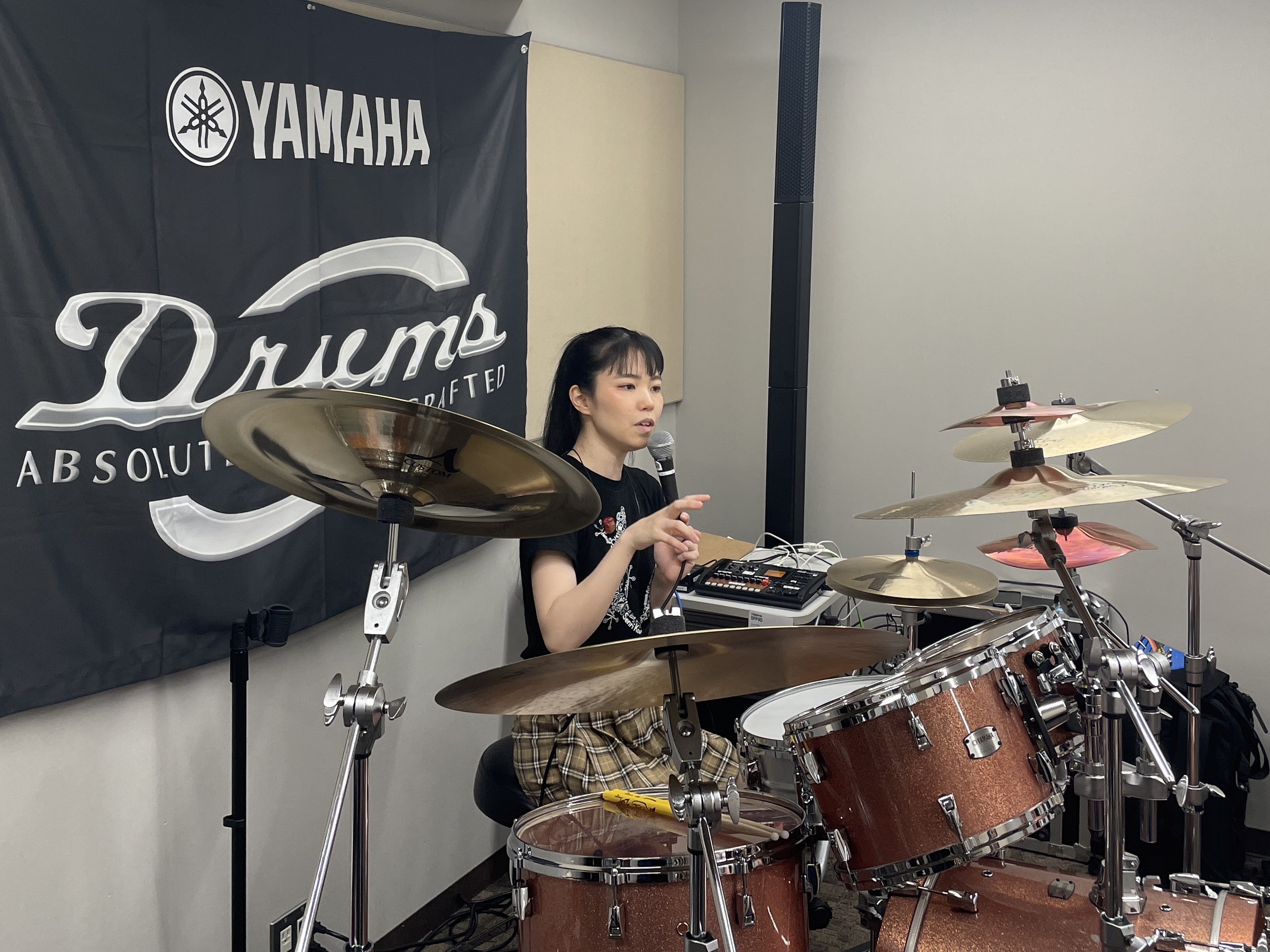 横浜ビブレ店【川口千里ドラムセミナー】レポート｜島村楽器 横浜ビブレ店