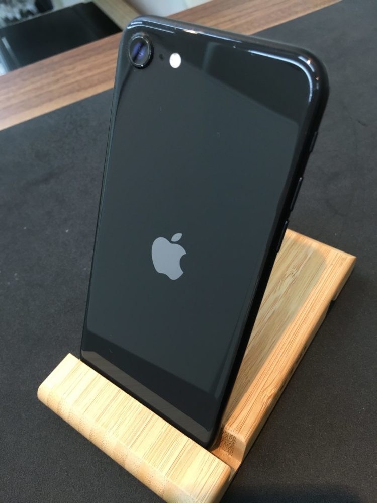iPhoneSE 第2世代 64GB 黒 Apple iPhone SE (第2世代) 64GB SIMフリー