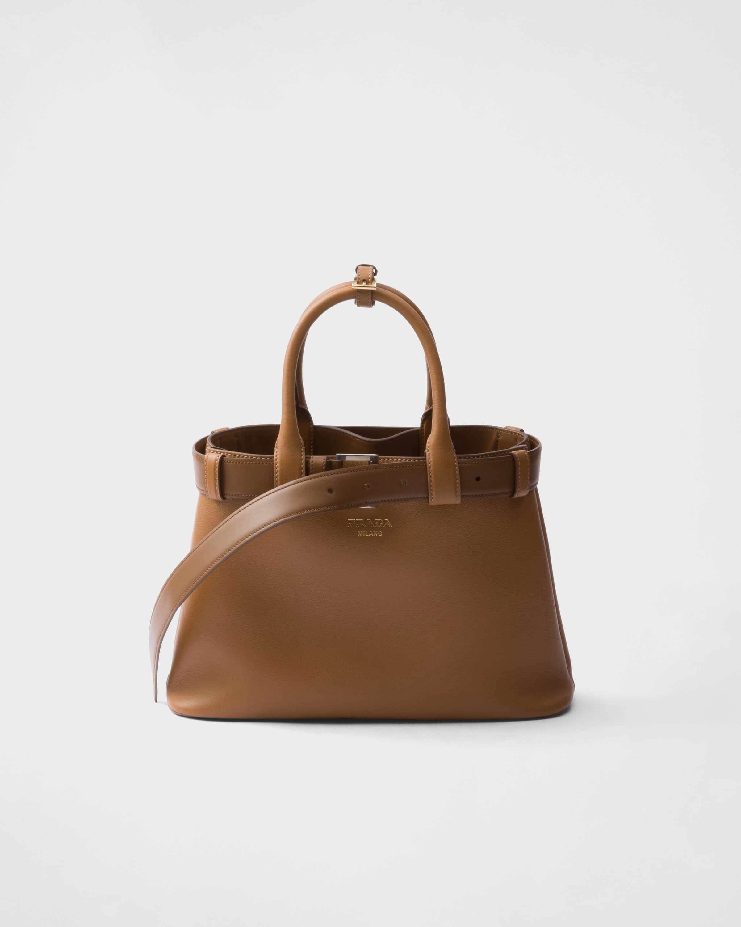 キャラメル プラダ バックル スモール ベルト付レザー ハンドバッグ