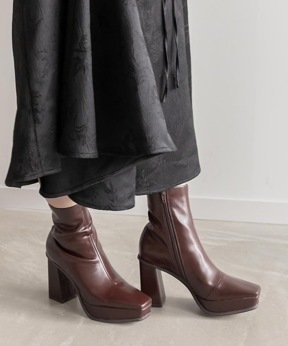 SALE】プラットフォームストレッチショートブーツ｜RANDA公式サイト