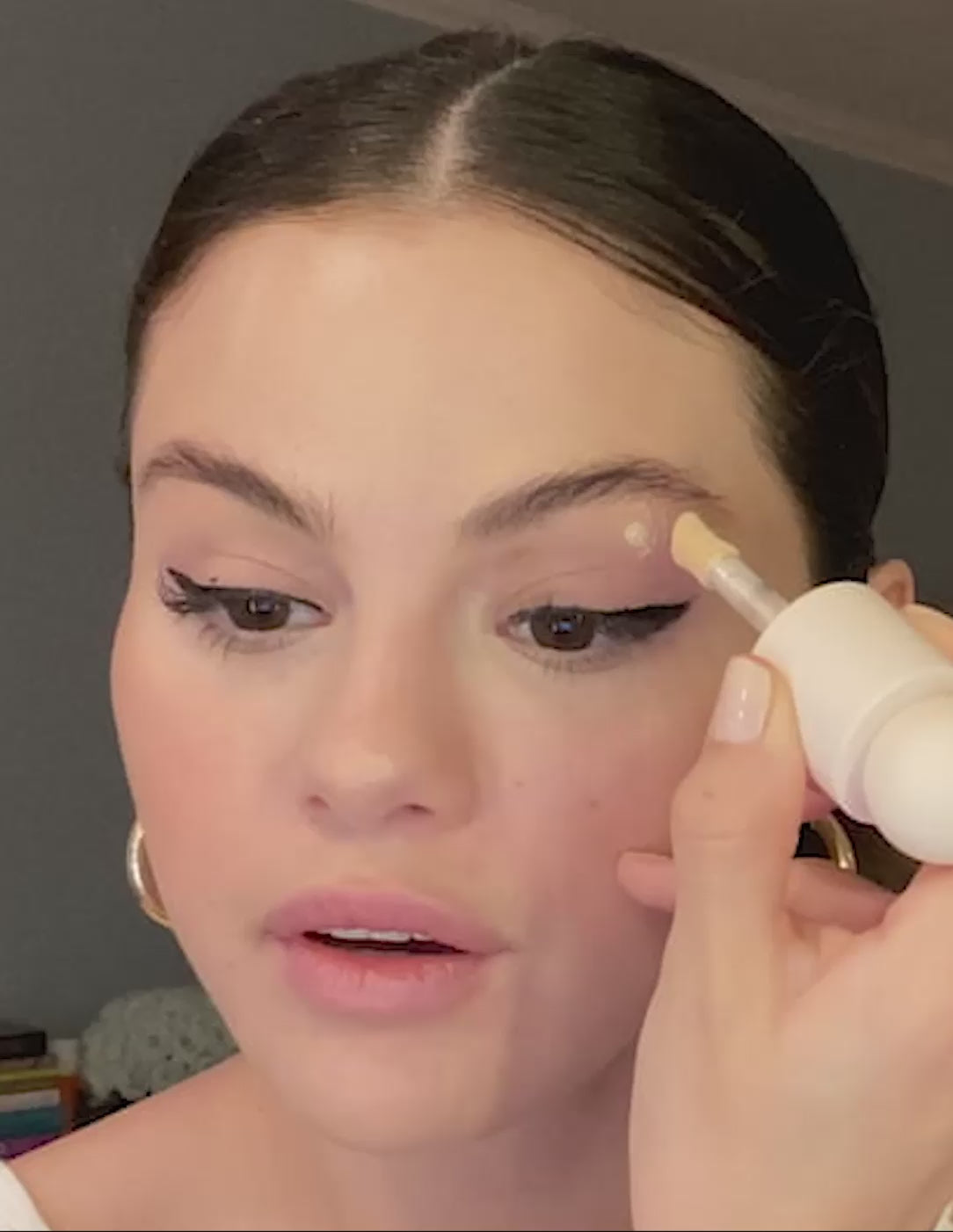 Positive Light Liquid Luminizer | Dewy Liquid Highlighter