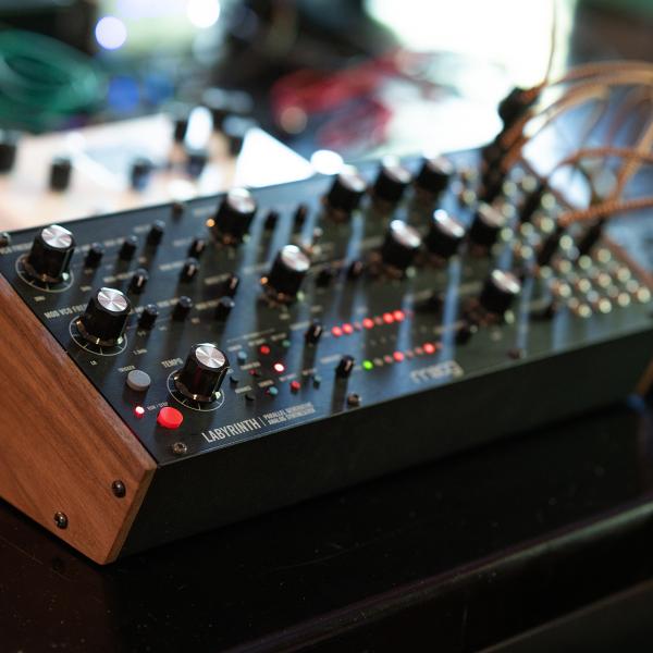 moog Labyrinth アナログ・シンセサイザー シーケンサー 送料無料