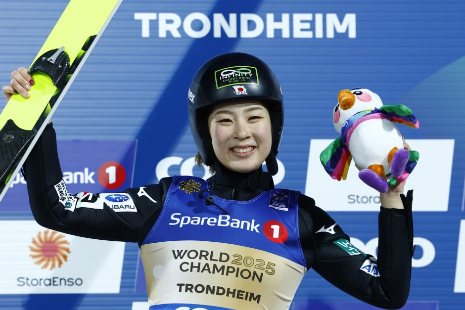 ノルディックスキー世界選手権 葛西優奈が金、春香が銅獲得 混合団体は