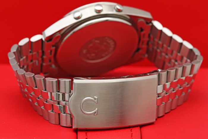 オメガ スピードマスター LCDデジタルクォーツ クロノグラフ 186.0004