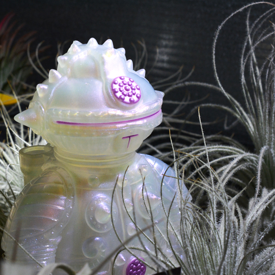 ソフビ製ともだち初号機 (光学迷彩 イスカンダル) | 多肉植物・特別な