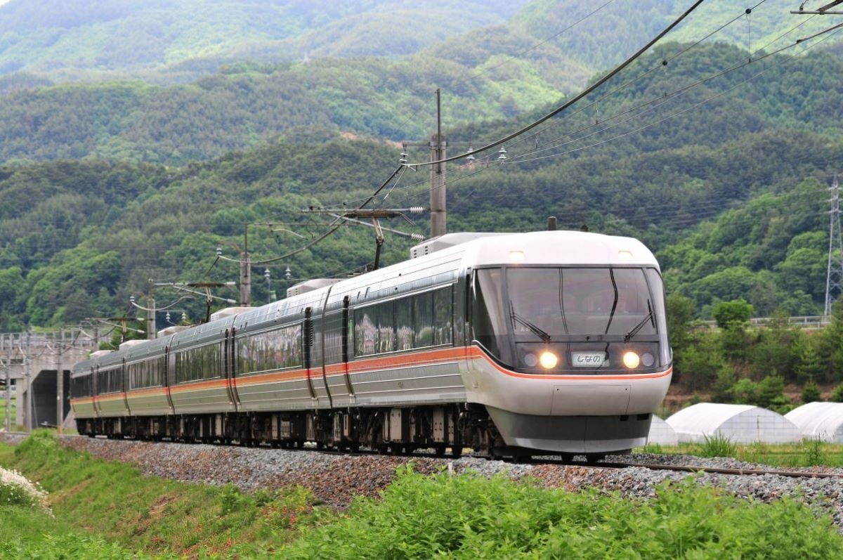 特急「しなの」―日本列島の中央を縦断する特急列車（THE列車） | トレ