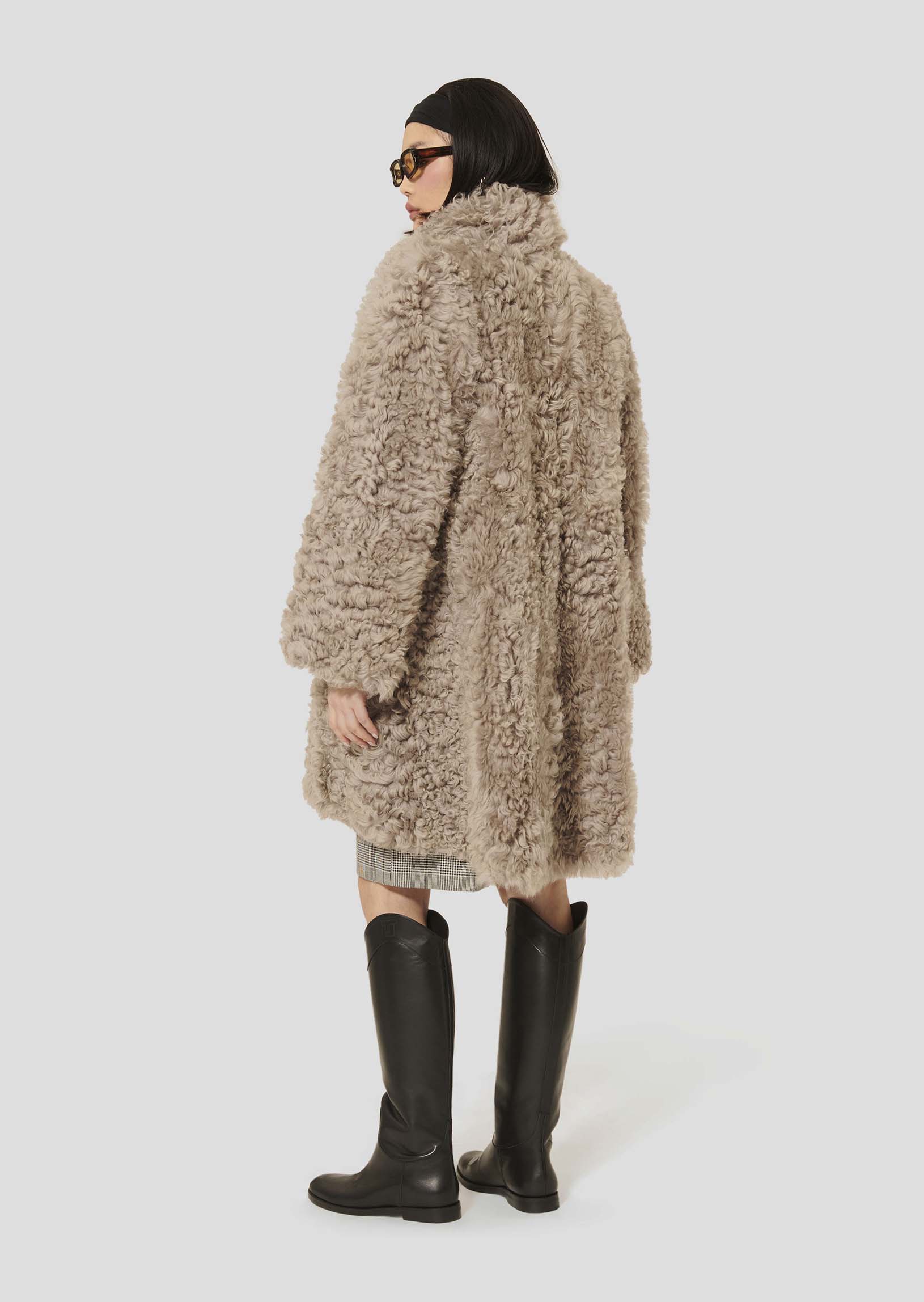 Ecru sheepskined coat Macumba | TARA JARMON