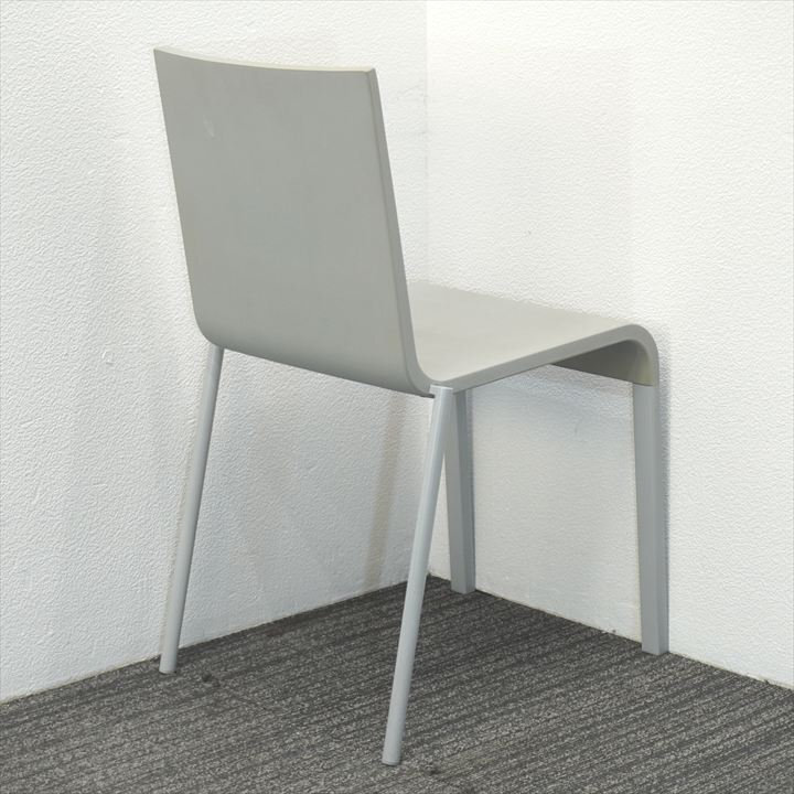 ヴィトラ .03(ゼロスリー) スタッキングチェア グレー- 中古オフィス