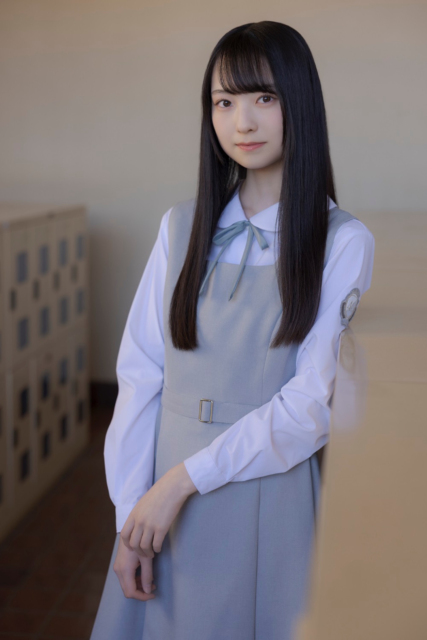 日向坂46五期生・坂井新奈＆佐藤優羽、撮り下ろし写真＆手書き