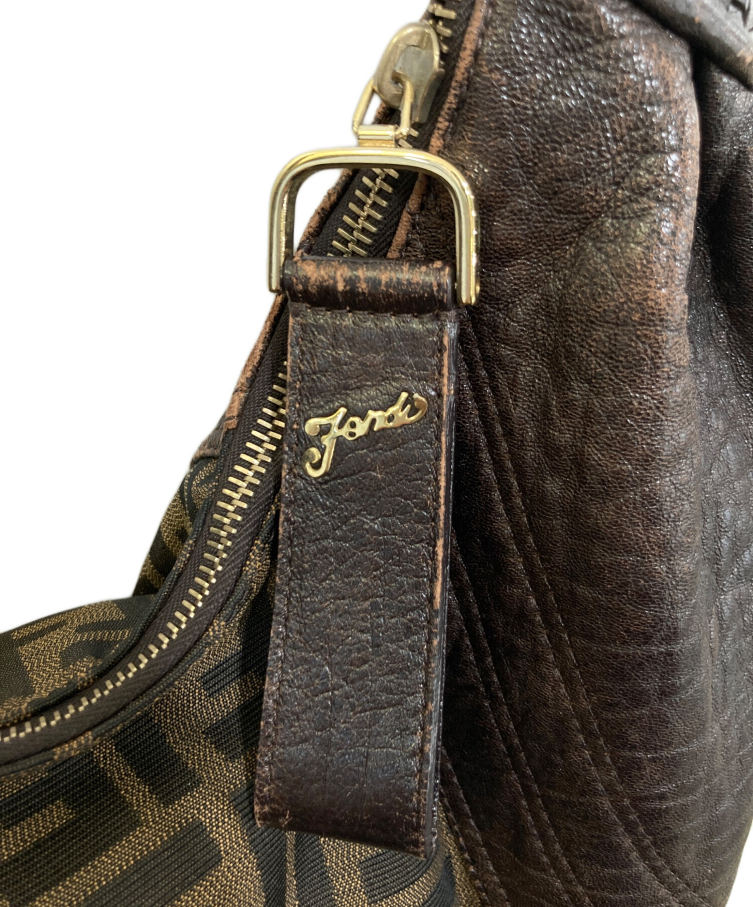 中古・古着通販】FENDI (フェンディ) ズッカ柄スパイバッグ ブラウン