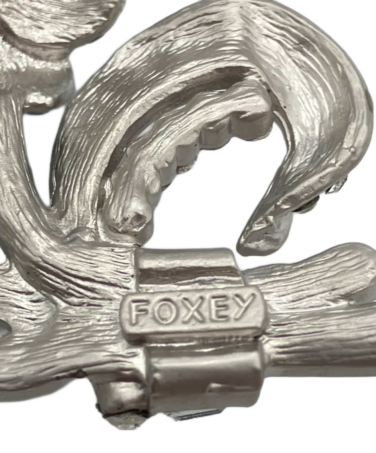 中古・古着通販】FOXEY (フォクシー) フラワーブローチ｜ブランド