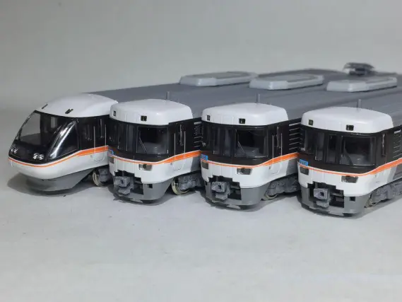 KATOの383系「ワイドビューしなの」が入線！ 10-558 / 10-559 / 10-560