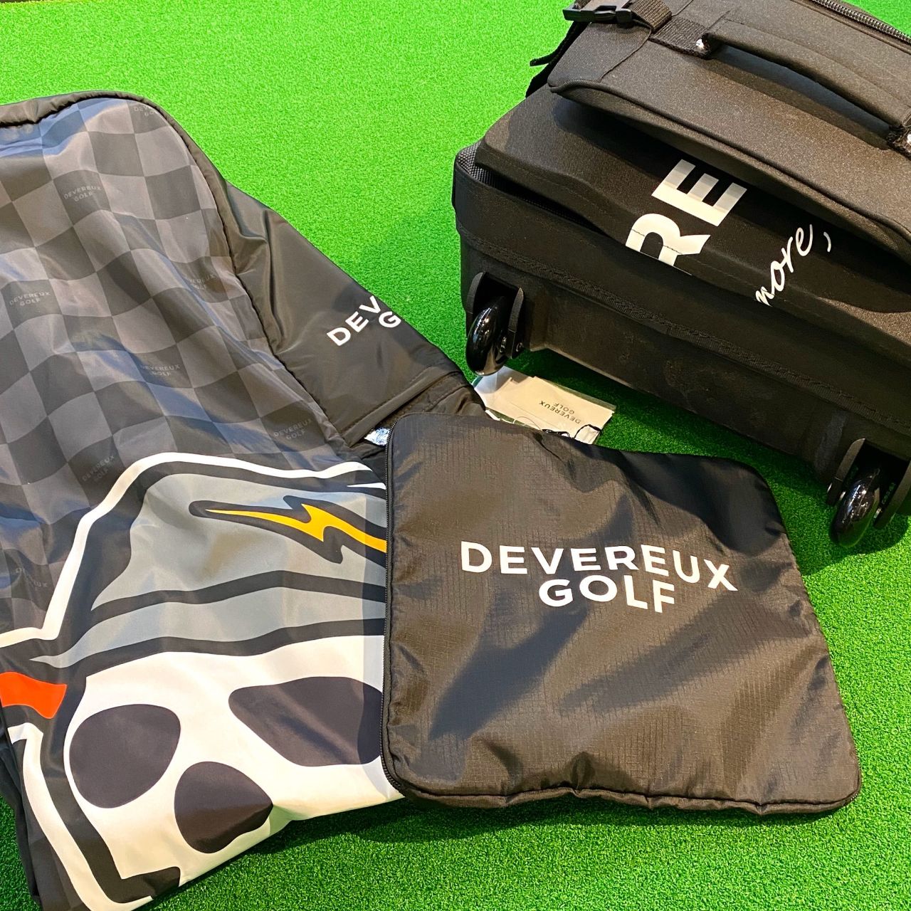DEVEREUX GOLF】カートバッグ、トラベルカバー入荷❣️ | ゴルフ5