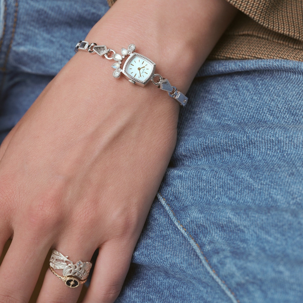 Limited Edition》スクエアフェイスジュエリーウォッチ｜時計