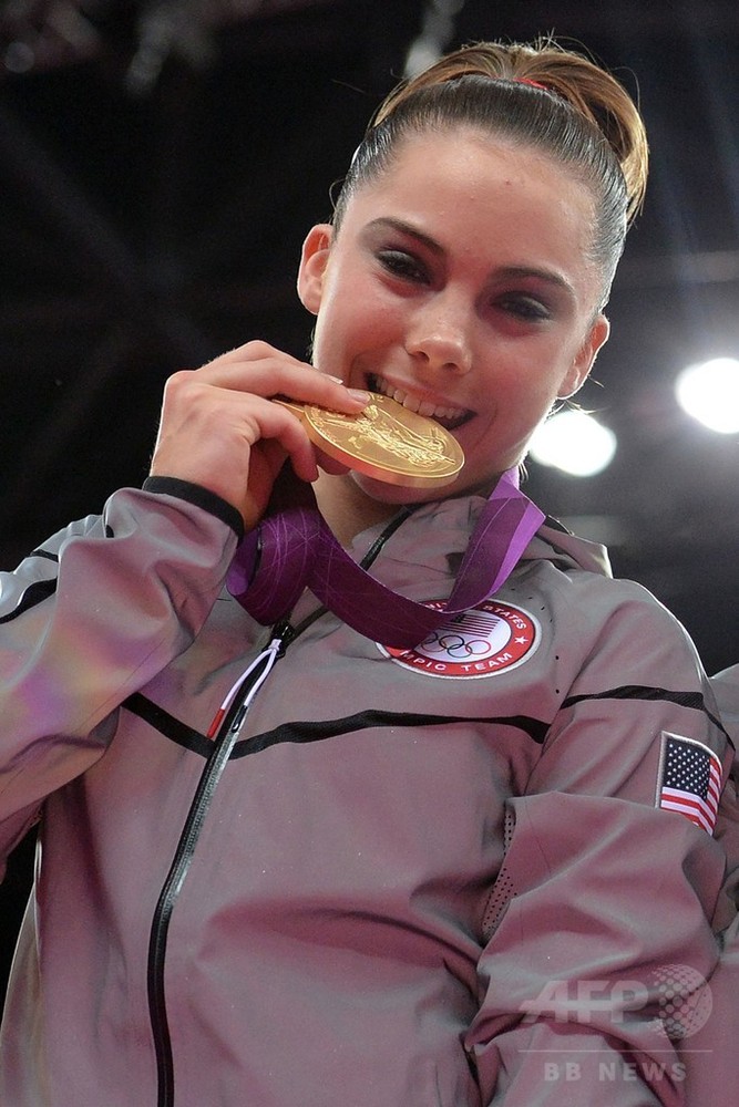 ロンドン金の元米体操選手、チームドクターからの性的被害告白 写真4枚