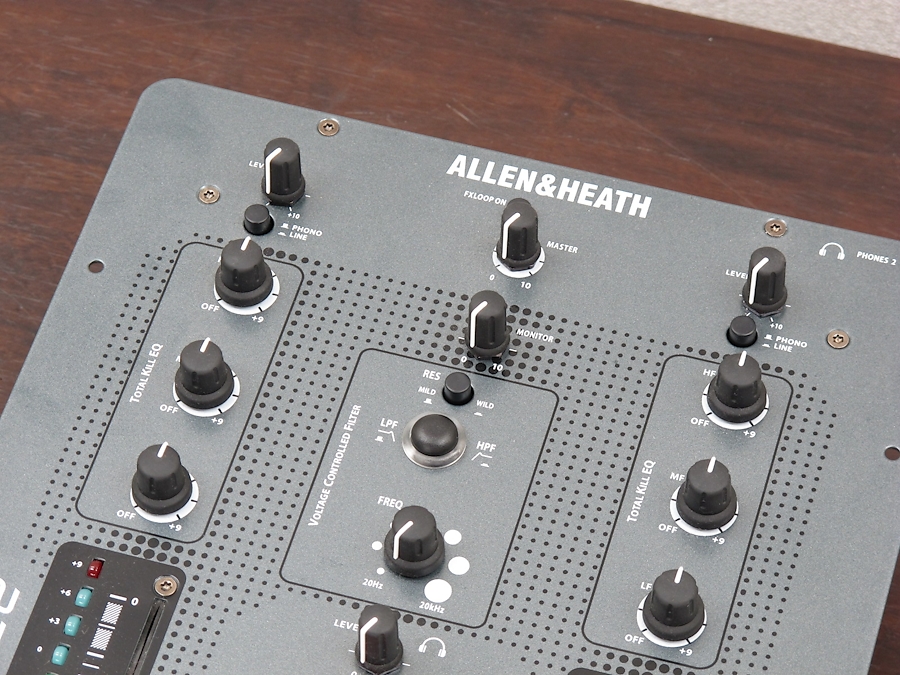 アレンアンドヒース Allen&Heath XONE:22 DJミキサー @26239 / 中古