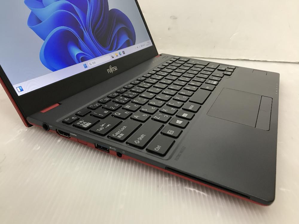 富士通 FUTRO MU937 (Celeron 3865U 1.8Ghz/4GB/SSD 128GB/Wi-Fi/Web