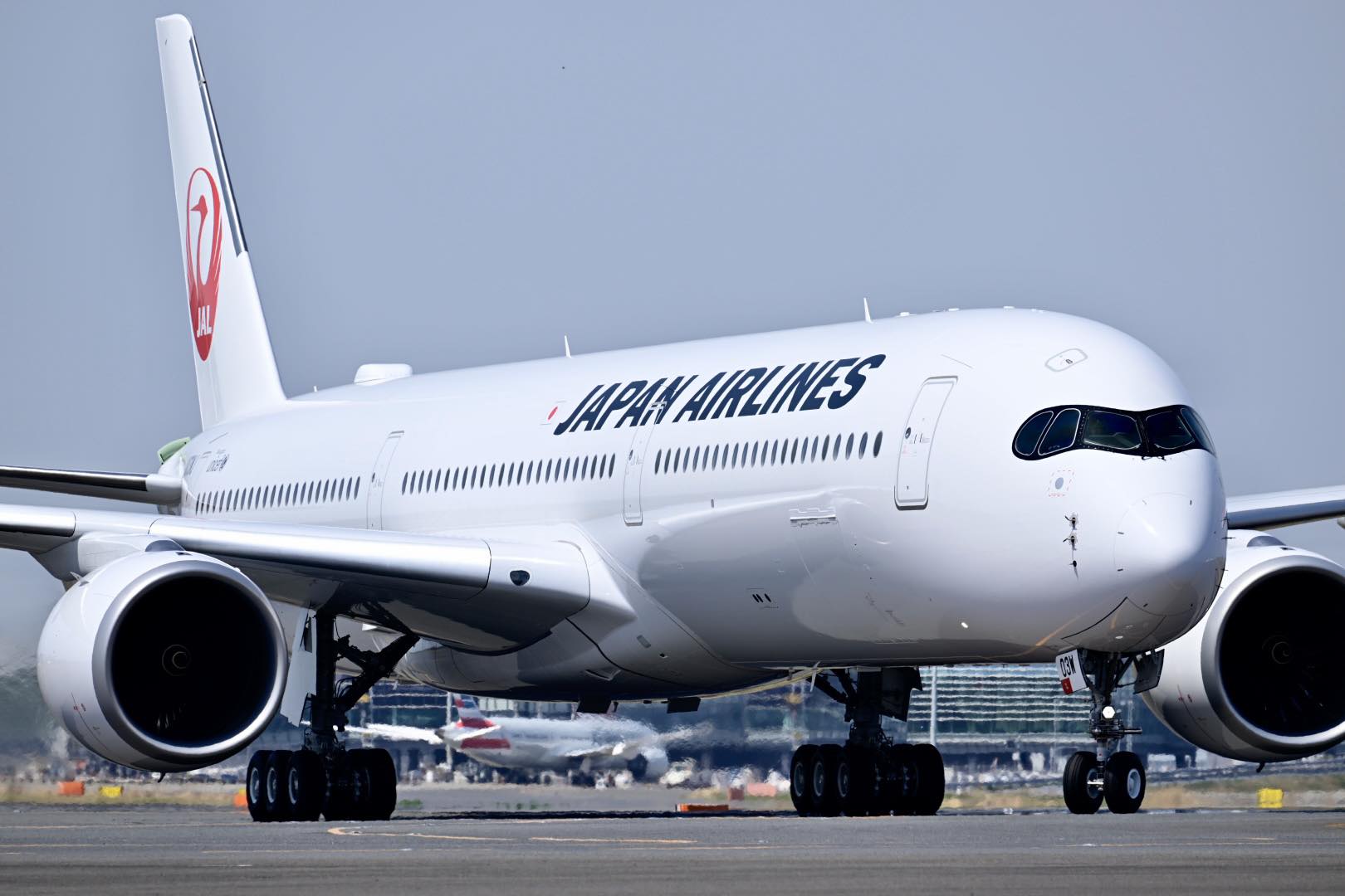 JAL エアバスA350-1000の3号機が日本到着 | AIRLINE web -月刊エア