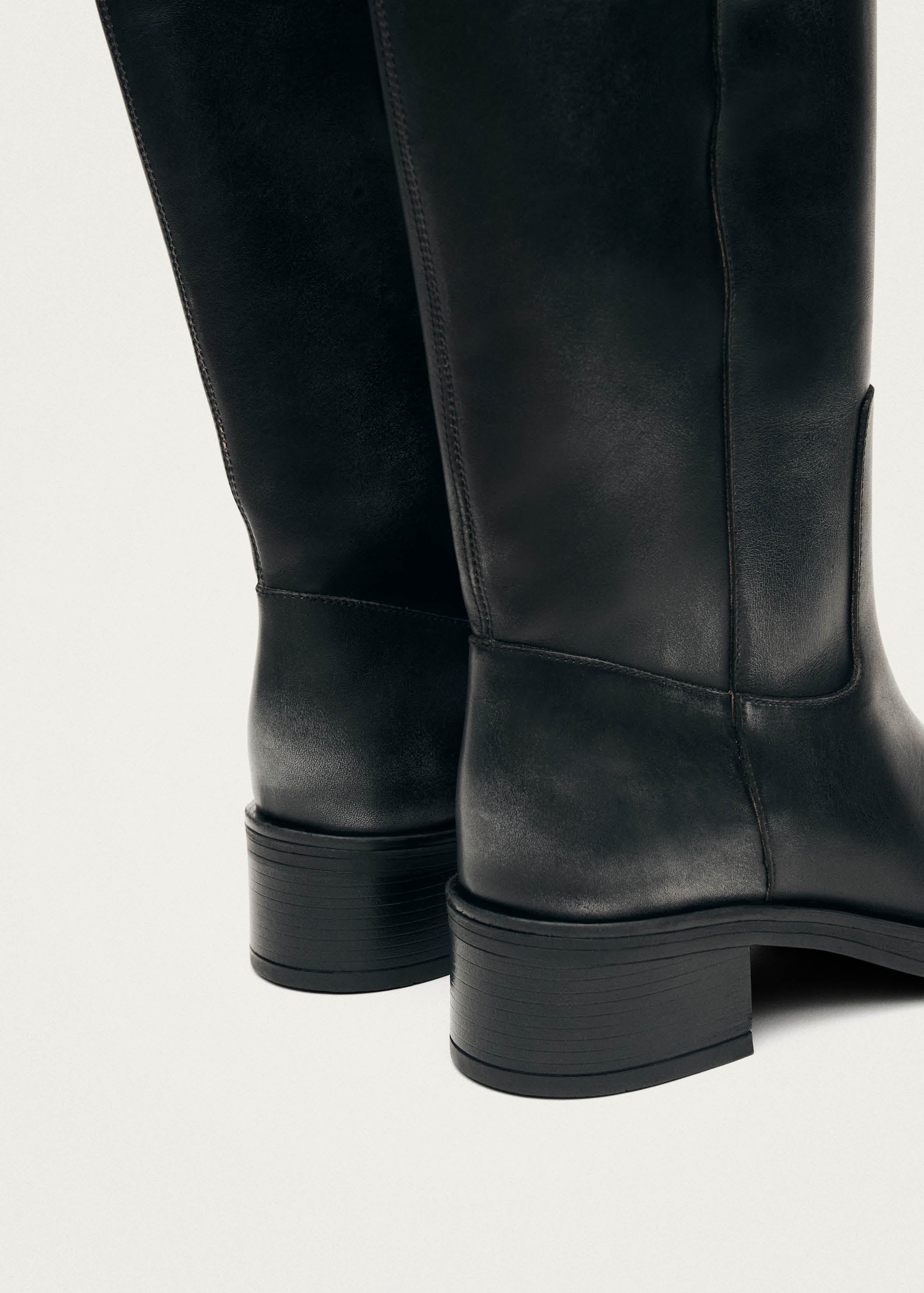 Sajan Black Leather Boots | ALOHAS