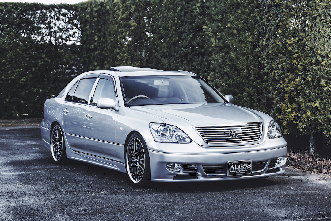 30セルシオ後期 eR仕様、エアロ・ホイール・足まわり付き！ - ALESS