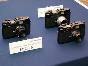 ASCII.jp：エプソン、レンズ交換式レンジファインダーカメラ『R-D1s