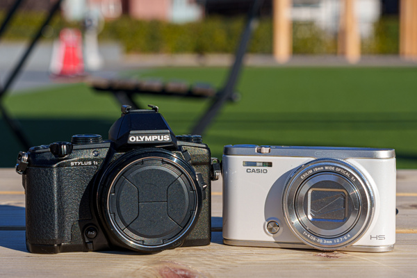 ASCII.jp：カシオとオリンパスの約10年前のハイエンドコンデジを