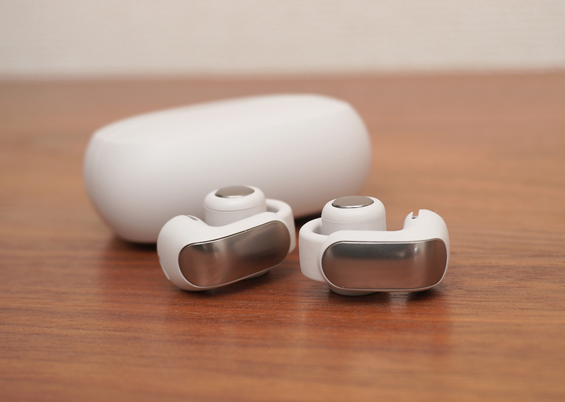 ボーズが本命!? 耳をふさがないイヤホン「Bose Ultra Open Earbuds
