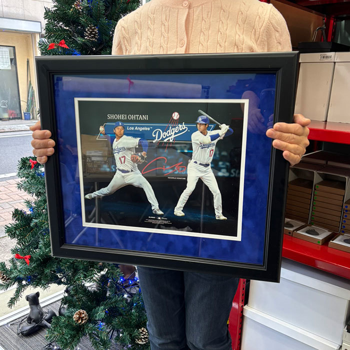 MLB公認！ 大谷翔平サイン入り 二刀流コラージュアートであなたの空間