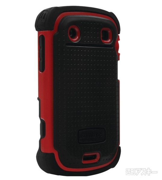 白BlackBerry Bold 9900に合うアクセサリーを用意しよう - 週刊アスキー