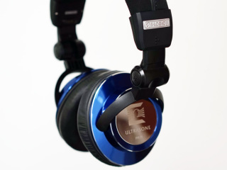 伝説のヘッドフォンが復刻、ULTRASONE「Tribute 7」が約38万円で5月