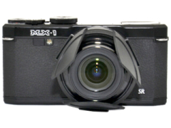 ユーエヌ、「PENTAX MX-1」用の自動開閉式キャップ - デジカメ Watch Watch