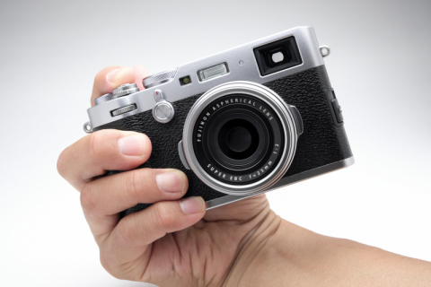 新製品レビュー：FUJIFILM X100F - デジカメ Watch