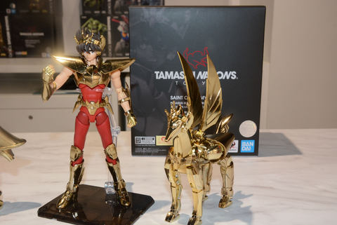 魂インタビュー】黄金の血によって輝く聖衣を再現！ 「聖闘士聖衣神話