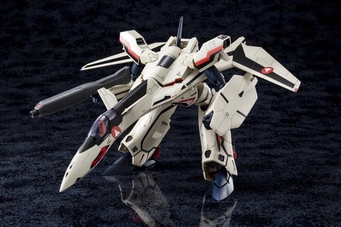 アルカディアの完全変形シリーズ「YF-19 エクスカリバー」にマーキング