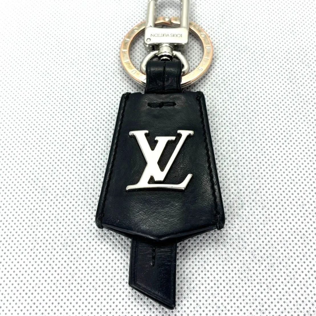 Louis Vuitton ルイ・ヴィトン キーリング キーホルダー LV クロッシュ