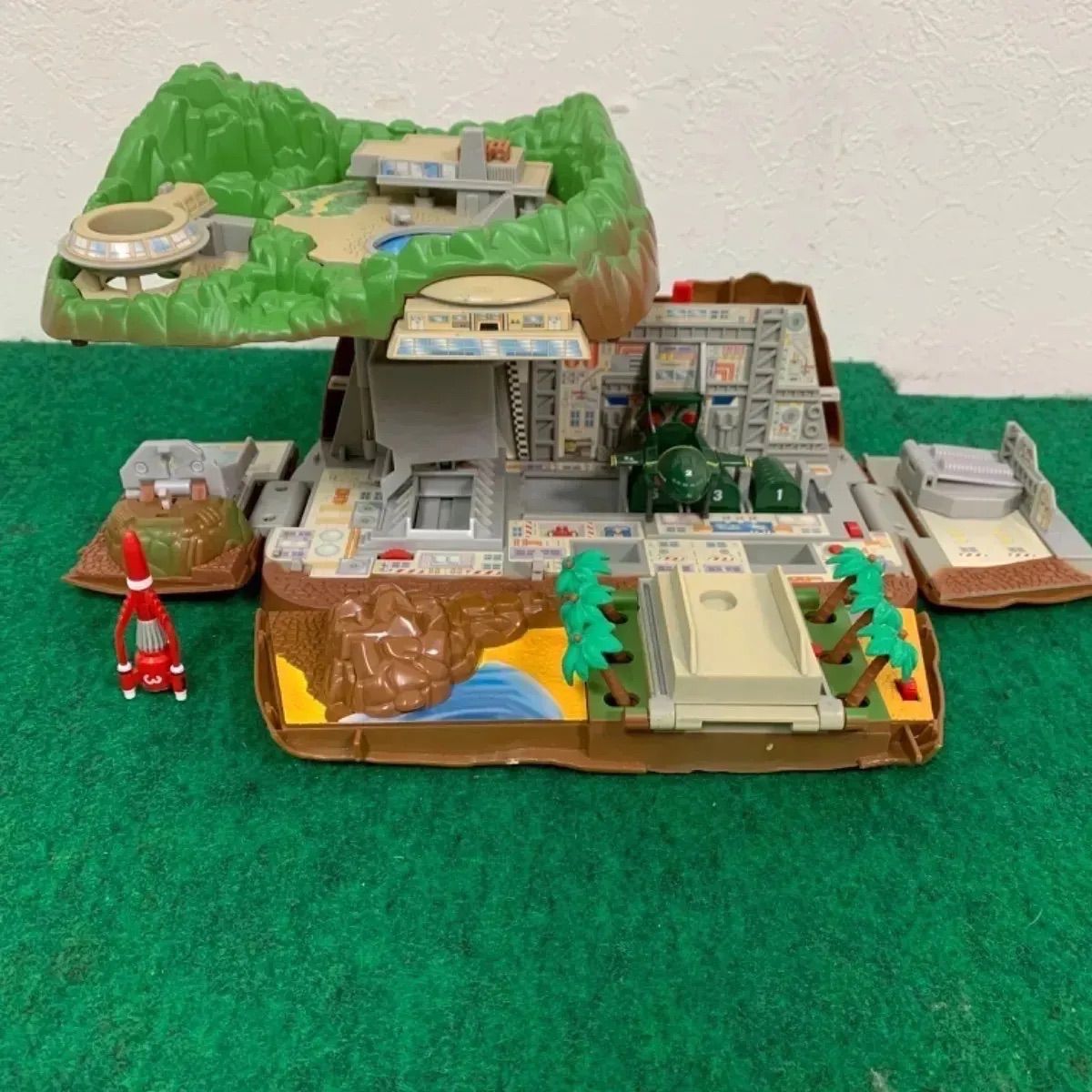 〇【レア】サンダーバード 秘密基地 トレーシーアイランド レトロ玩具