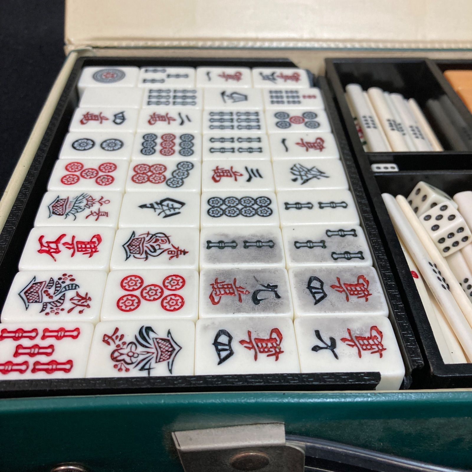 麻雀牌セット ケース付き 牌サイズ20mm×13mm 麻雀牌 麻雀パイ 麻雀