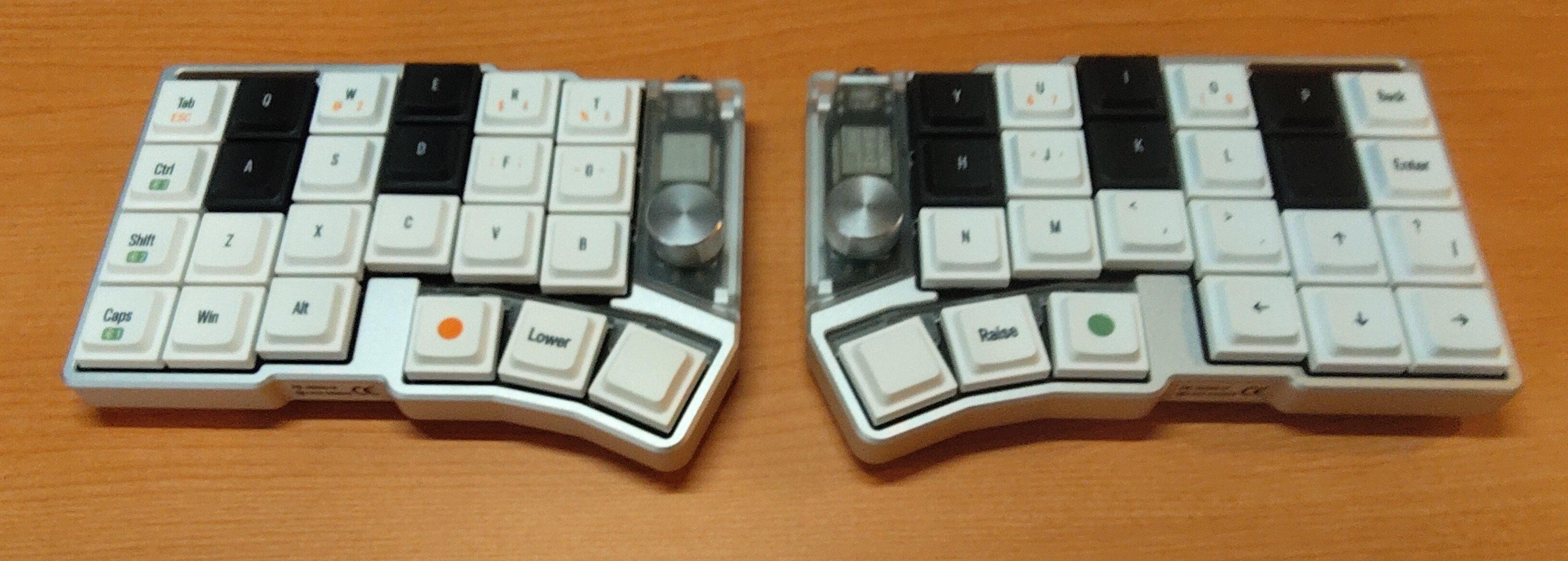 Cornix】ピアノ愛好家の「分割キーボード」趣味｜vc_archet / チェロの弓